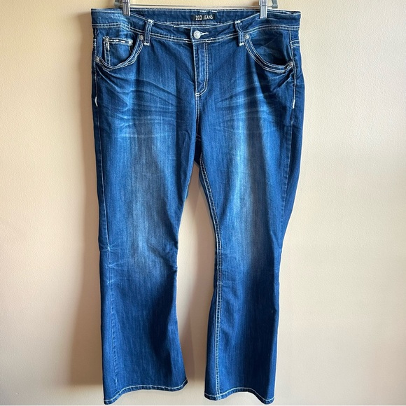 ZCO Womens Jeans Low Rise Bootcut Embellished Studded Embroidered Y2K Size 24 - Picture 2 of 16